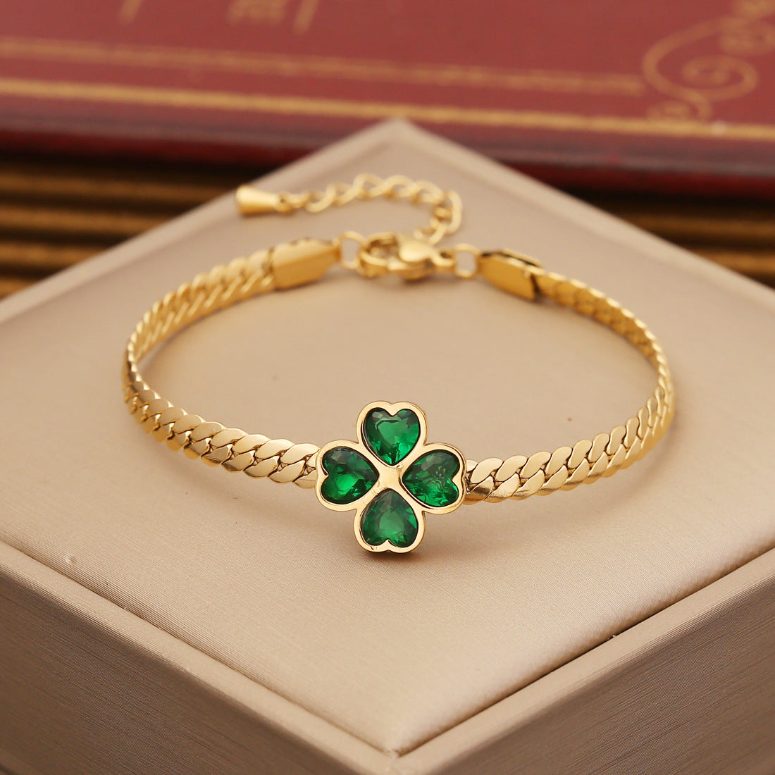 Emerald Clover Luxury Necklace, Bracelet & Earring Set Gold Plated