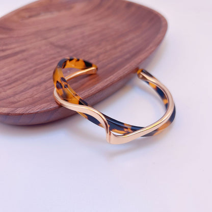 Curved Stainless Steel Bracelet
