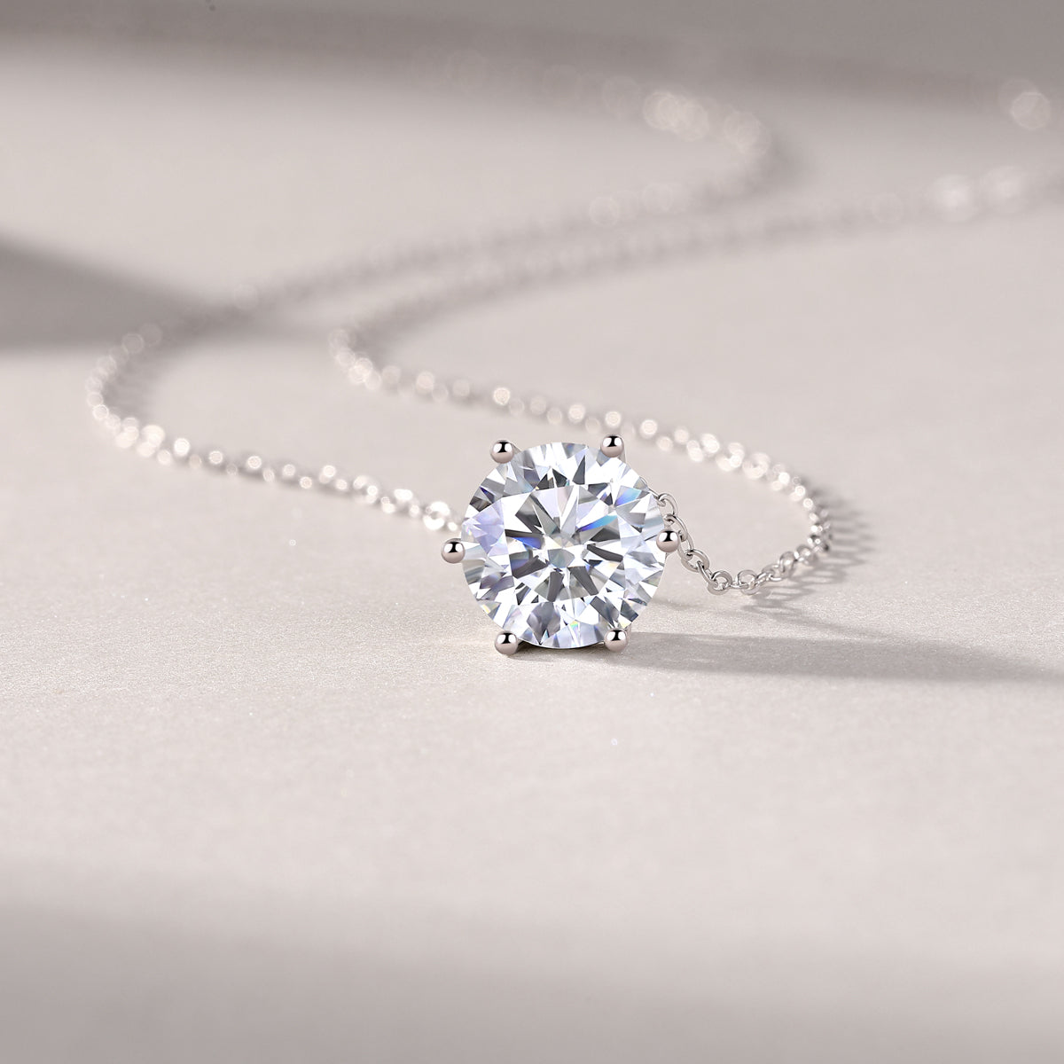 Luxury Pendant Necklace