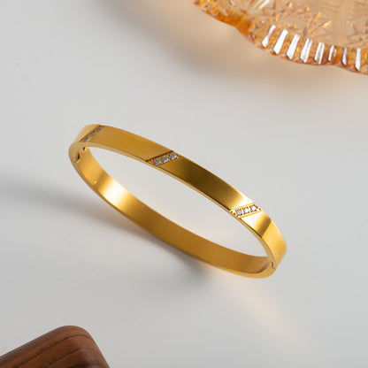 Inlaid White Zircon Bracelet