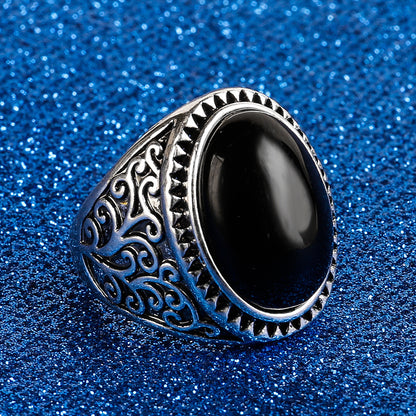 Domineering Large Ring Inlaid With Gemstones
