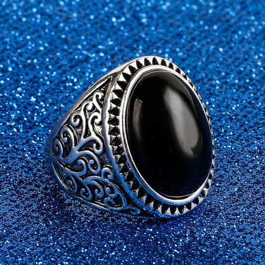 Domineering Large Ring Inlaid With Gemstones