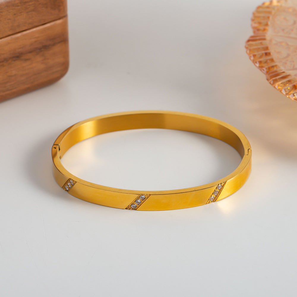 Inlaid White Zircon Bracelet