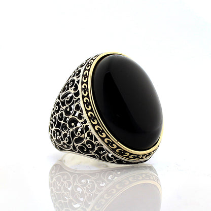 Domineering Large Ring Inlaid With Gemstones